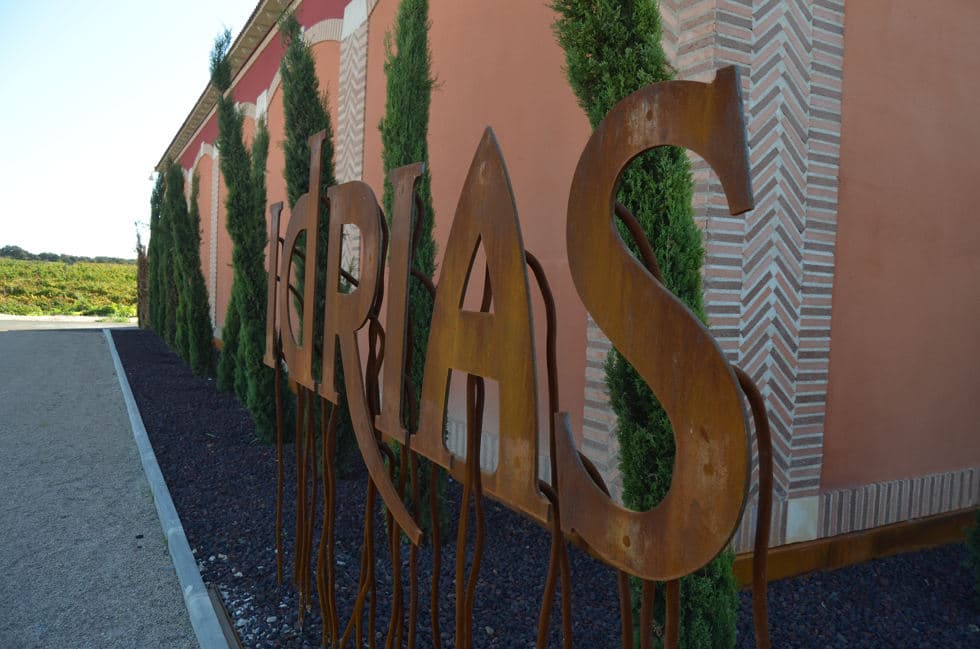 Idrias vineyard's facilities